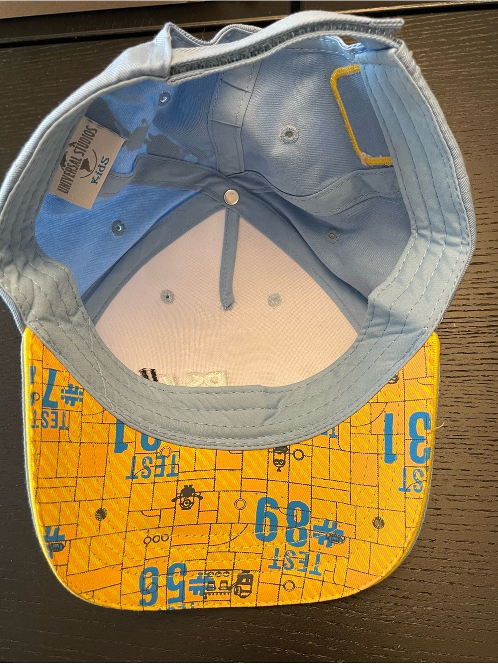 Minions Light Blue Kids Cap with Yellow Sunglasses- New without tag - Picture 2 of 6